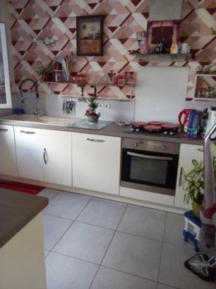Chambre Lit Double Dans Pavillon , Chez Lilyanne Tonnay-Charente Εξωτερικό φωτογραφία